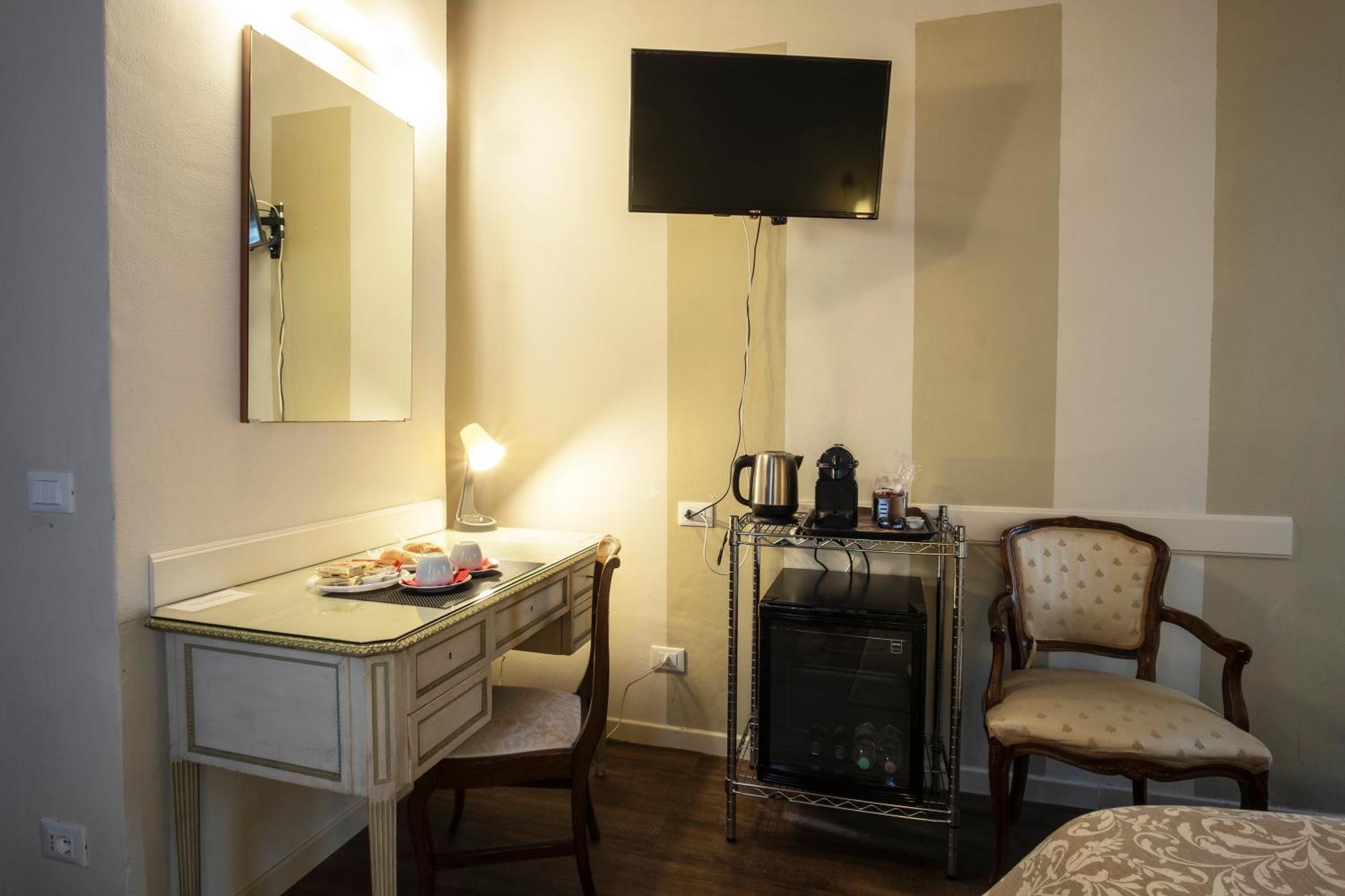 Il Cortiletto Hotel Piacenza Exterior photo