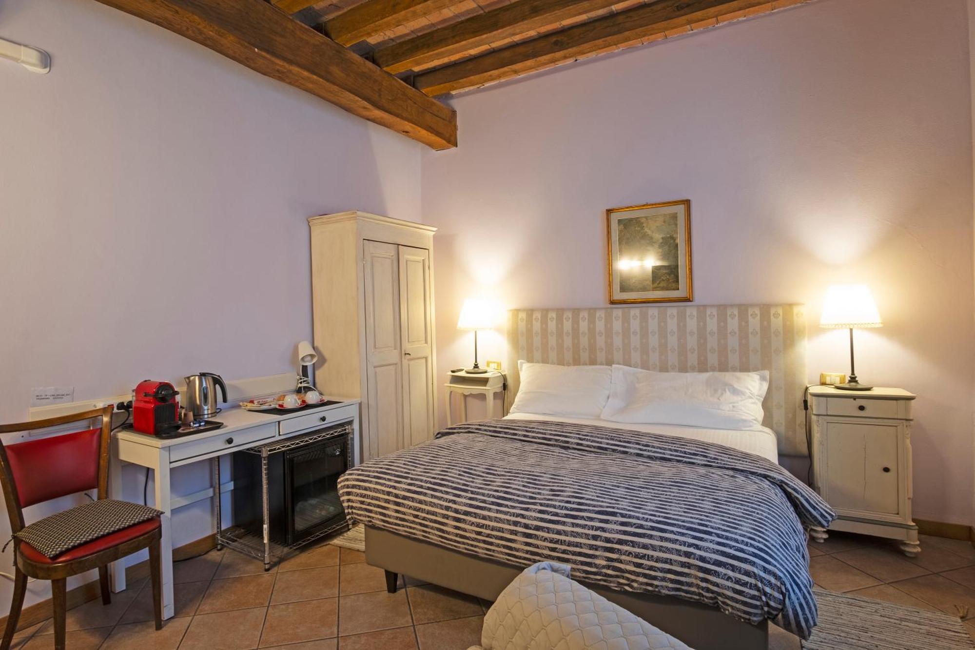 Il Cortiletto Hotel Piacenza Exterior photo