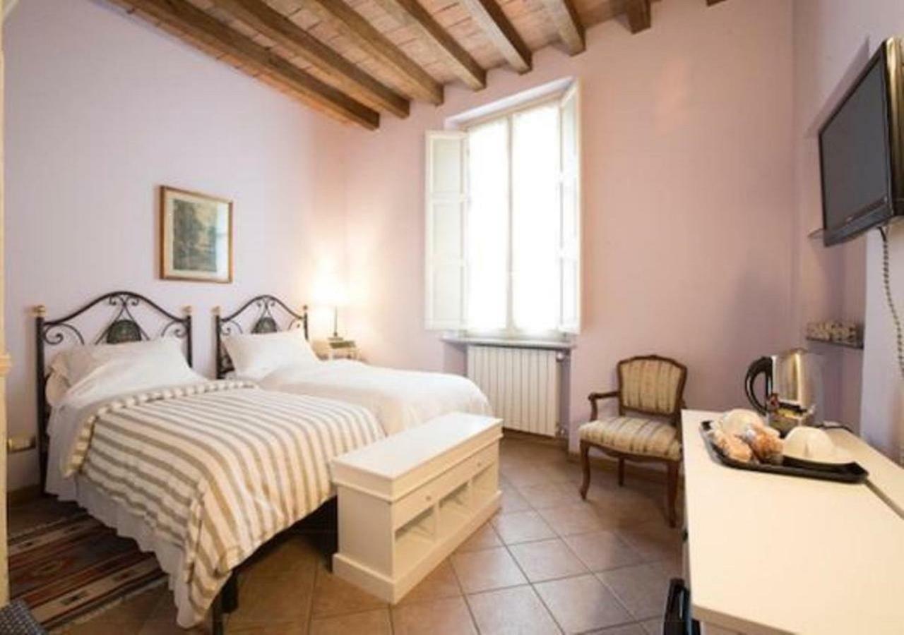 Il Cortiletto Hotel Piacenza Exterior photo