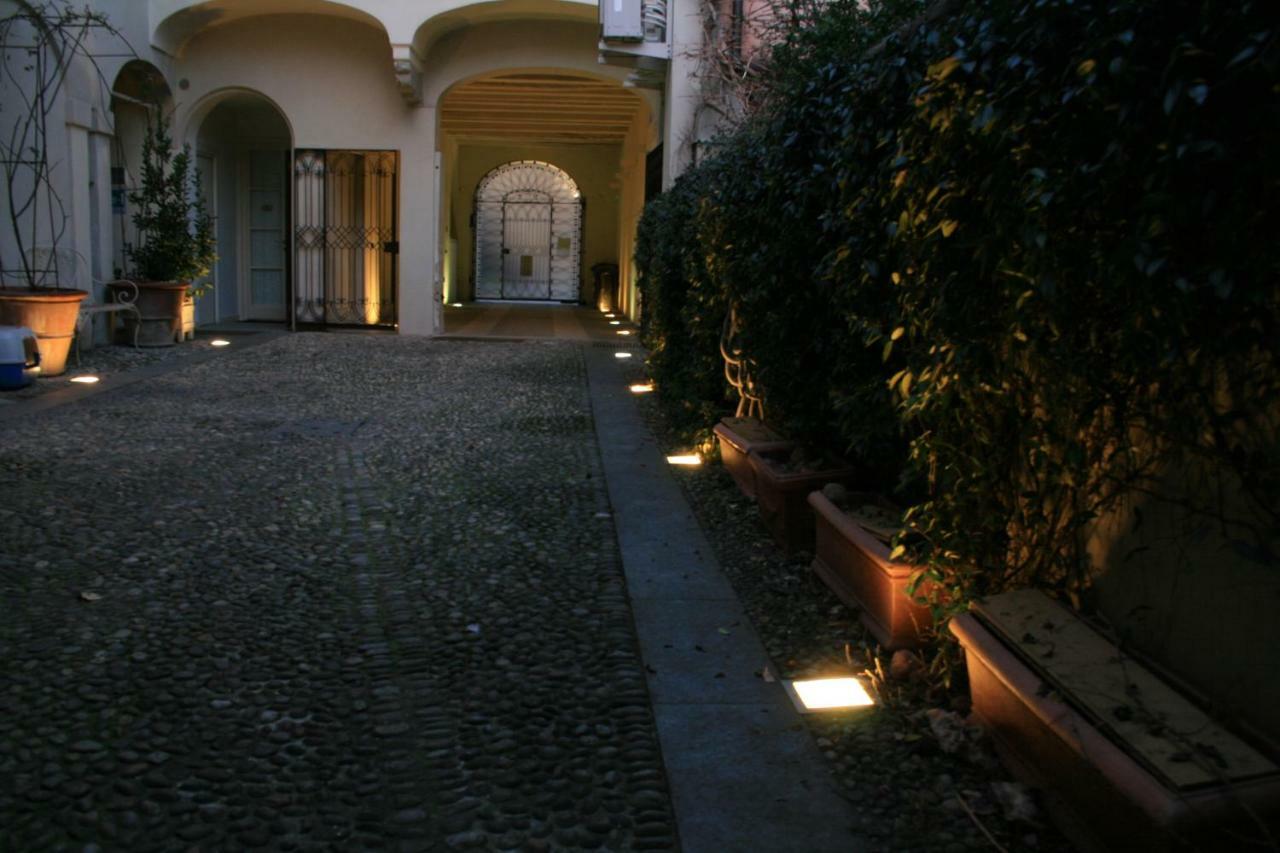 Il Cortiletto Hotel Piacenza Exterior photo